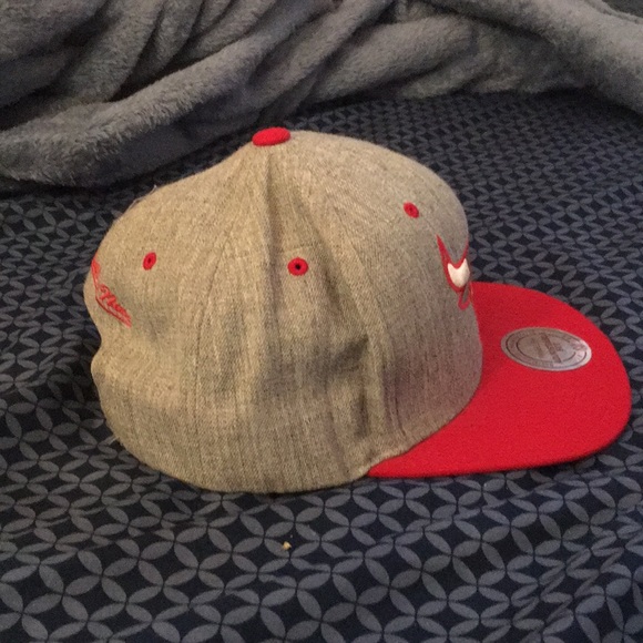 Chicago Bulls snap back worn only few times 4.5/5 - Picture 3 of 4